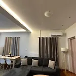 Isabellas\' Home