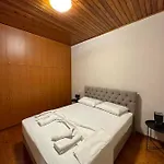 Isabellas\' Home